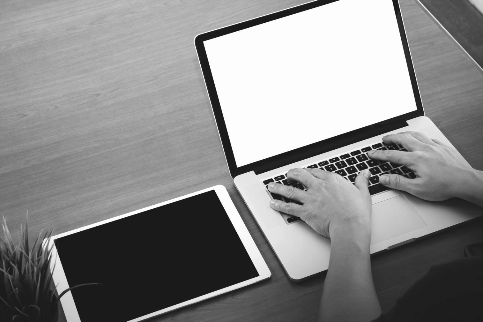 Mobilní SEO analýza na telefonu